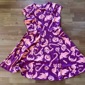 Cap sleeve lightweight Halloween dress with pumpkin and ghost pattern